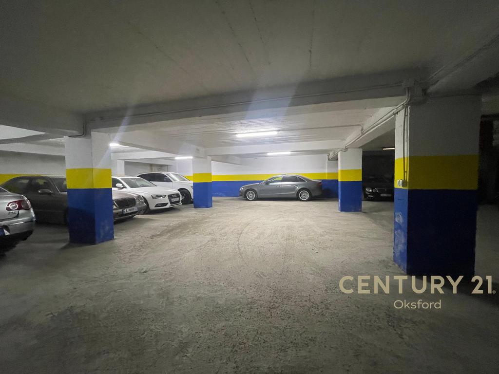 7 PARKING SPACES FOR SALE NEAR SELVIS