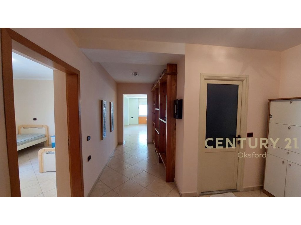 APARTAMENT 2+1+2 PER QIRA PRANE SHKOLLES "ALI DEMI"