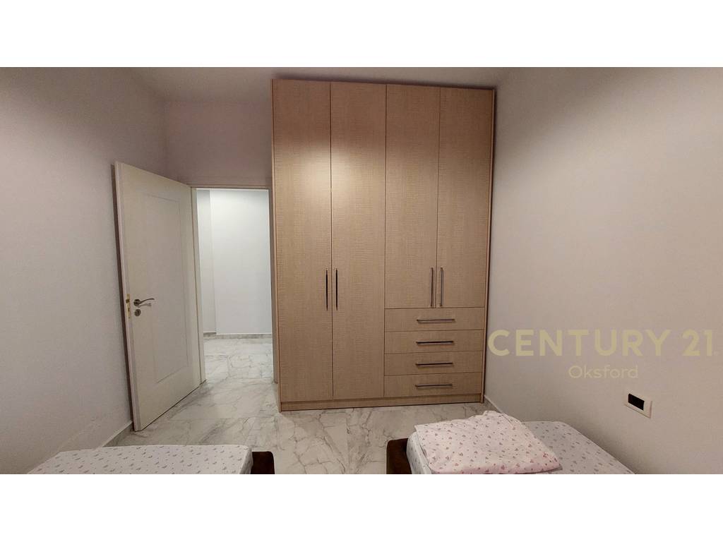 APARTAMENT 2+1 PER QIRA NE LUNGOMARE