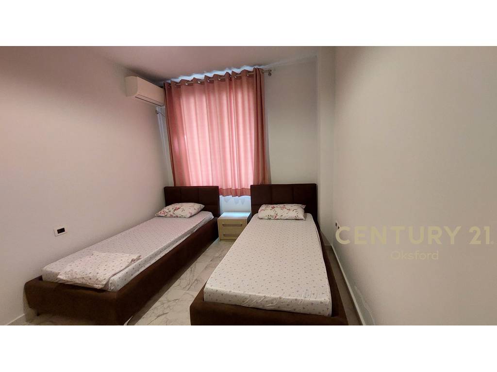 APARTAMENT 2+1 PER QIRA NE LUNGOMARE