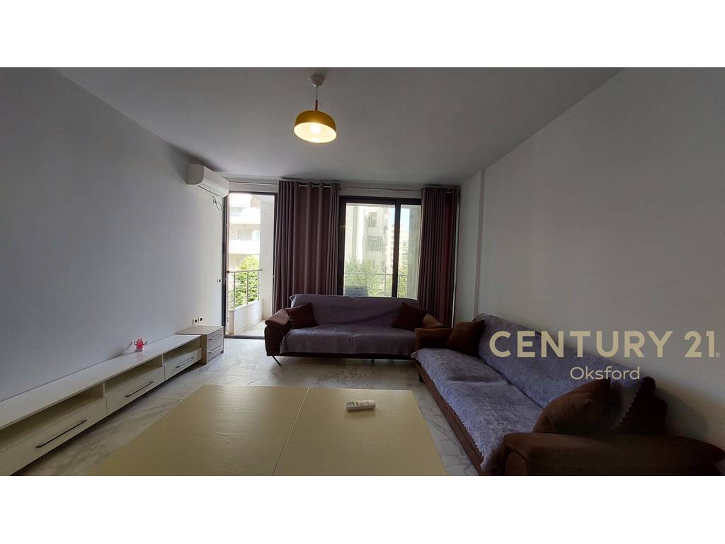 APARTAMENT 2+1 PER QIRA NE LUNGOMARE
