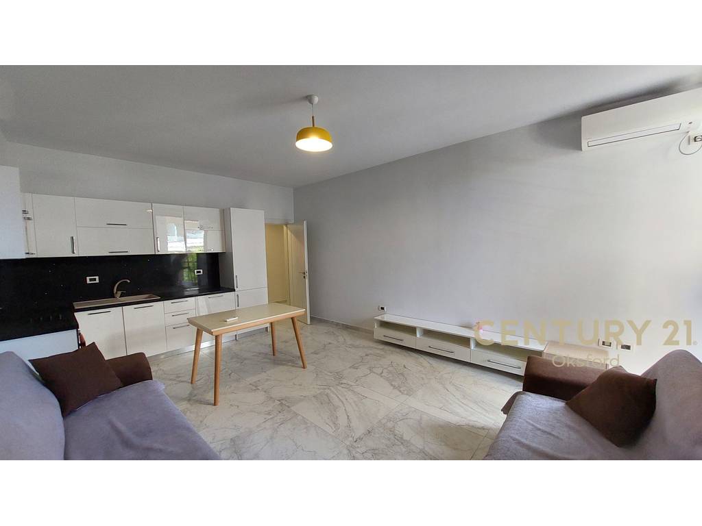 APARTAMENT 2+1 PER QIRA NE LUNGOMARE