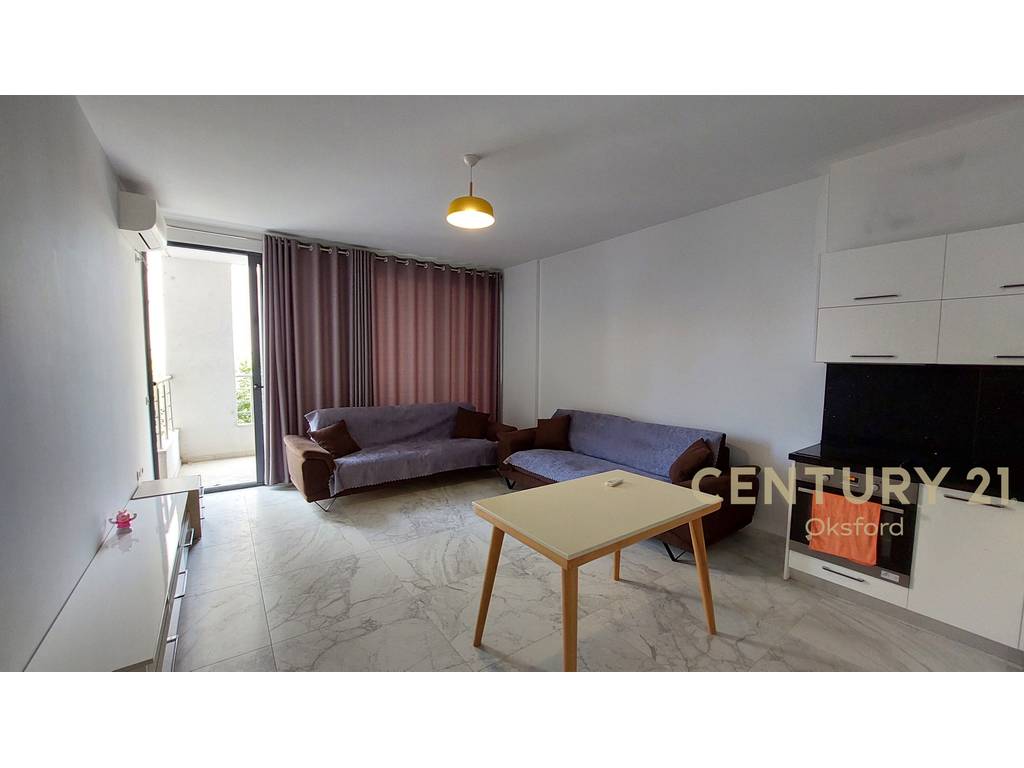 APARTAMENT 2+1 PER QIRA NE LUNGOMARE