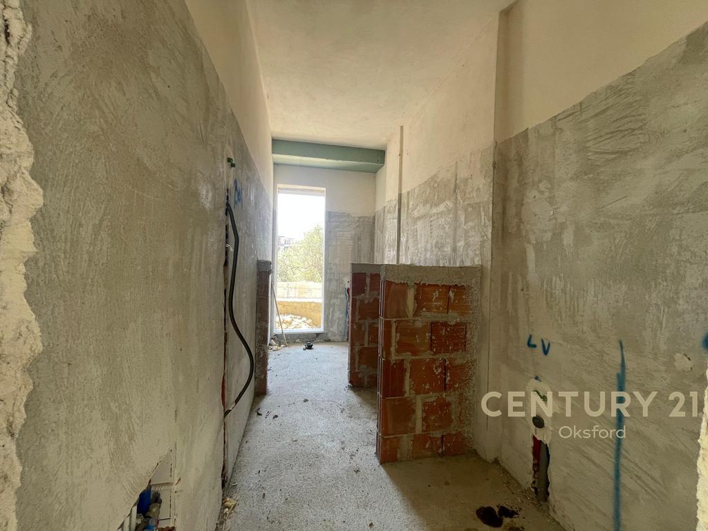 VILLA FOR SALE IN THE FARKA LAKE