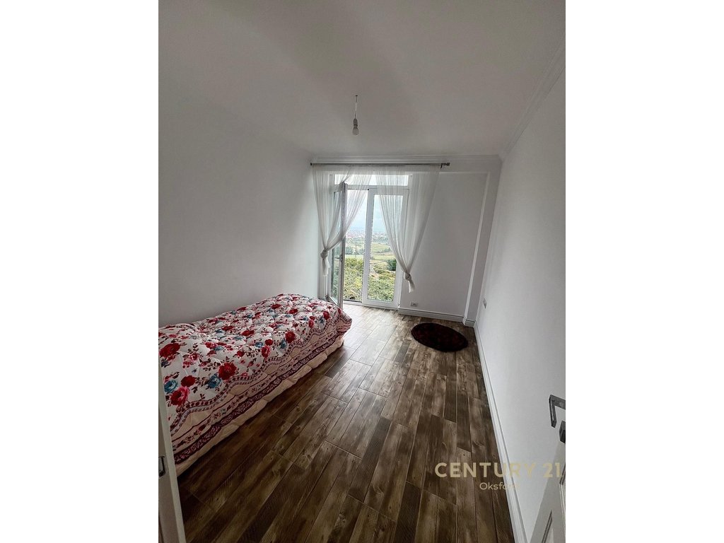 Villa for sale near Te Farke Lake!