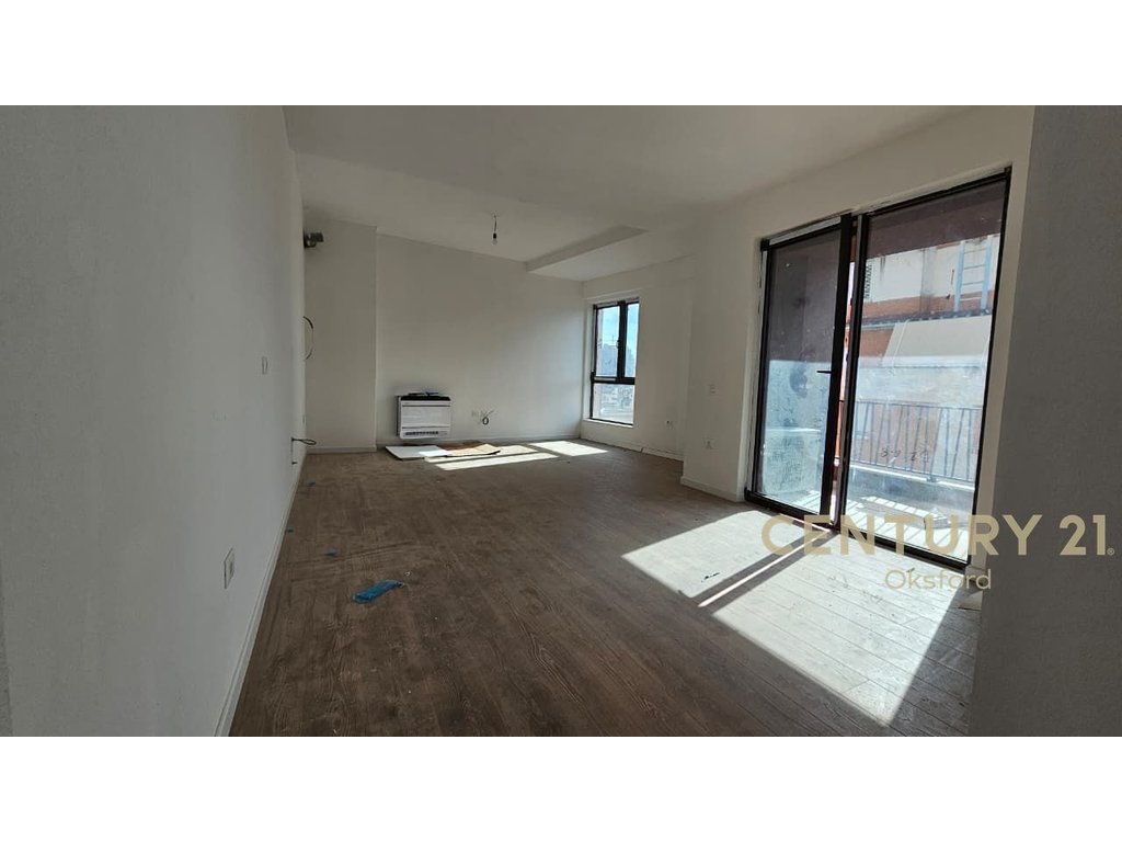 APARTMENT 2+1+GARAGE, FOR RENT AT MYSLYM SHYRI