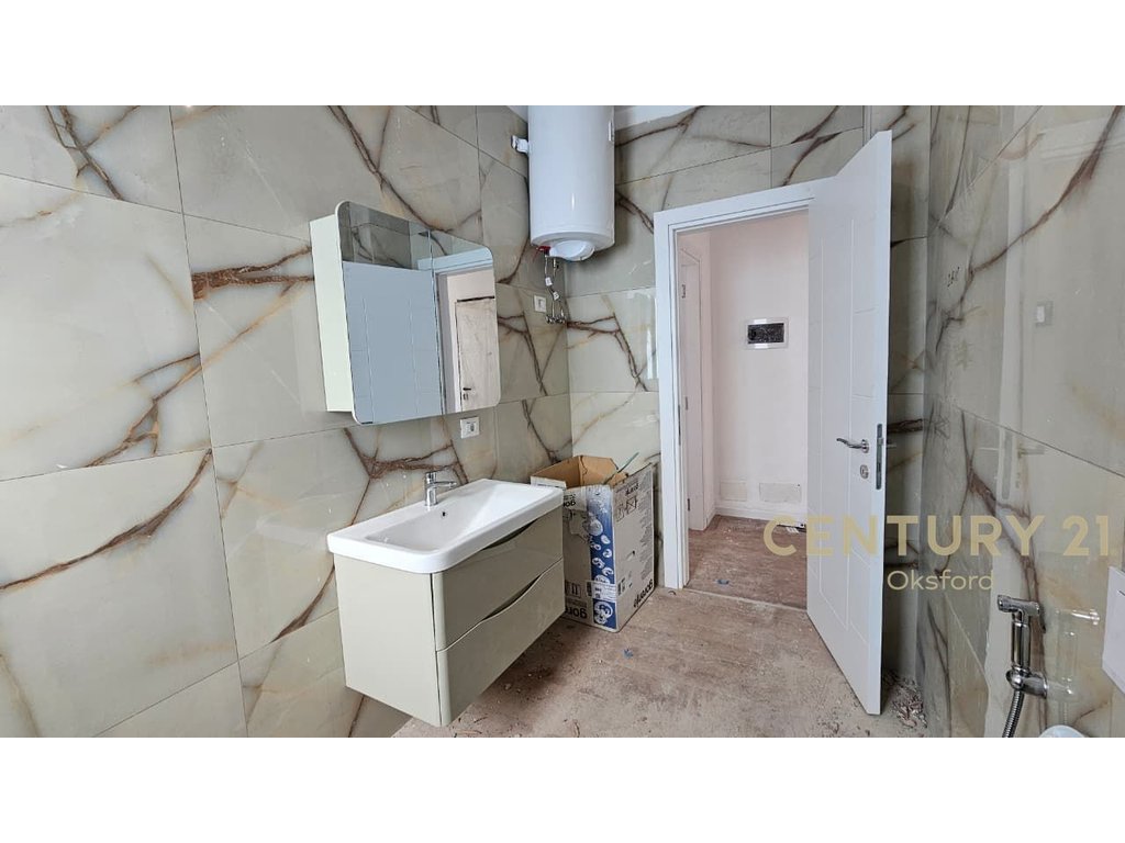 APARTMENT 2+1+GARAGE, FOR RENT AT MYSLYM SHYRI