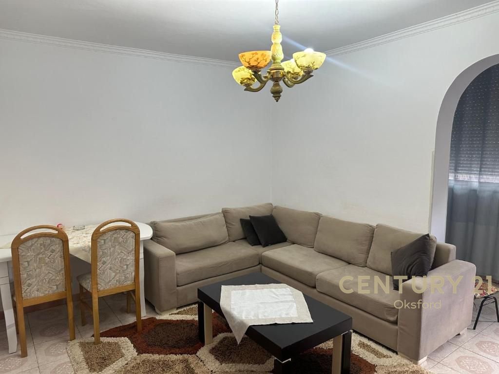 Apartment 3+1 FOR RENT near Pazari i Ri!