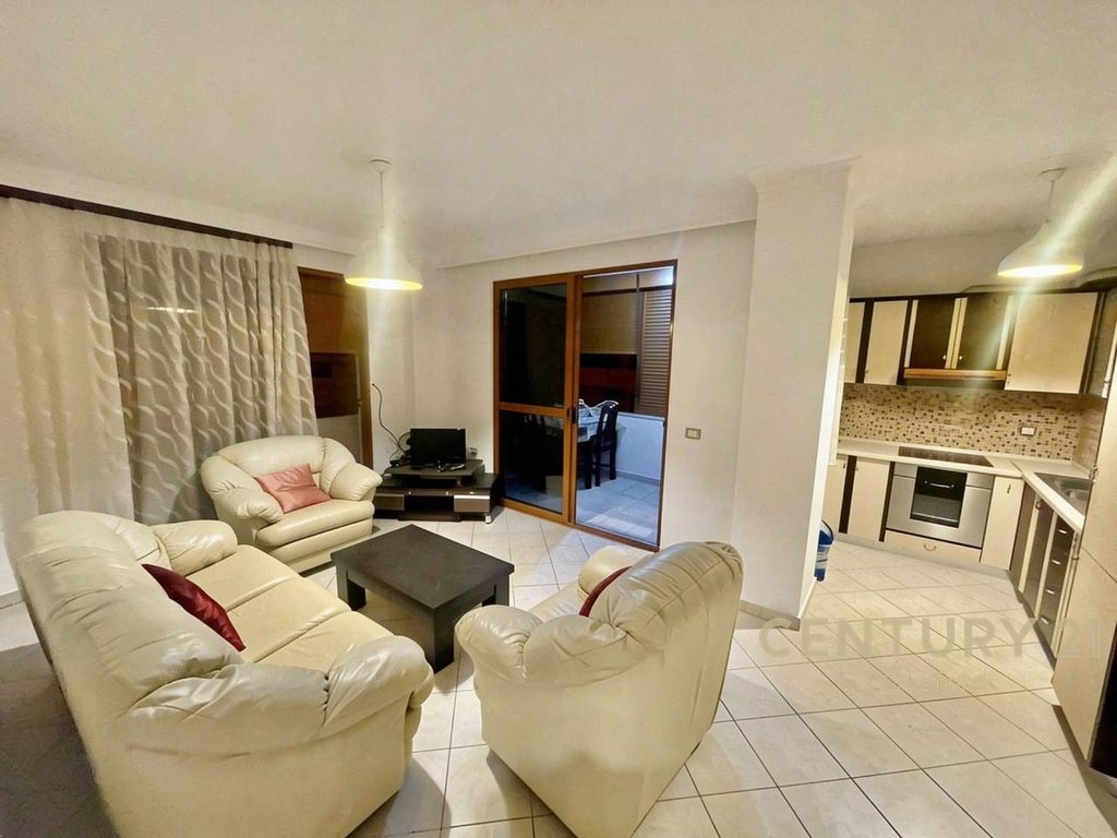 Bright and Comfortable Apartment for Sale in Golem – Only 5 Minutes from the Beach!
