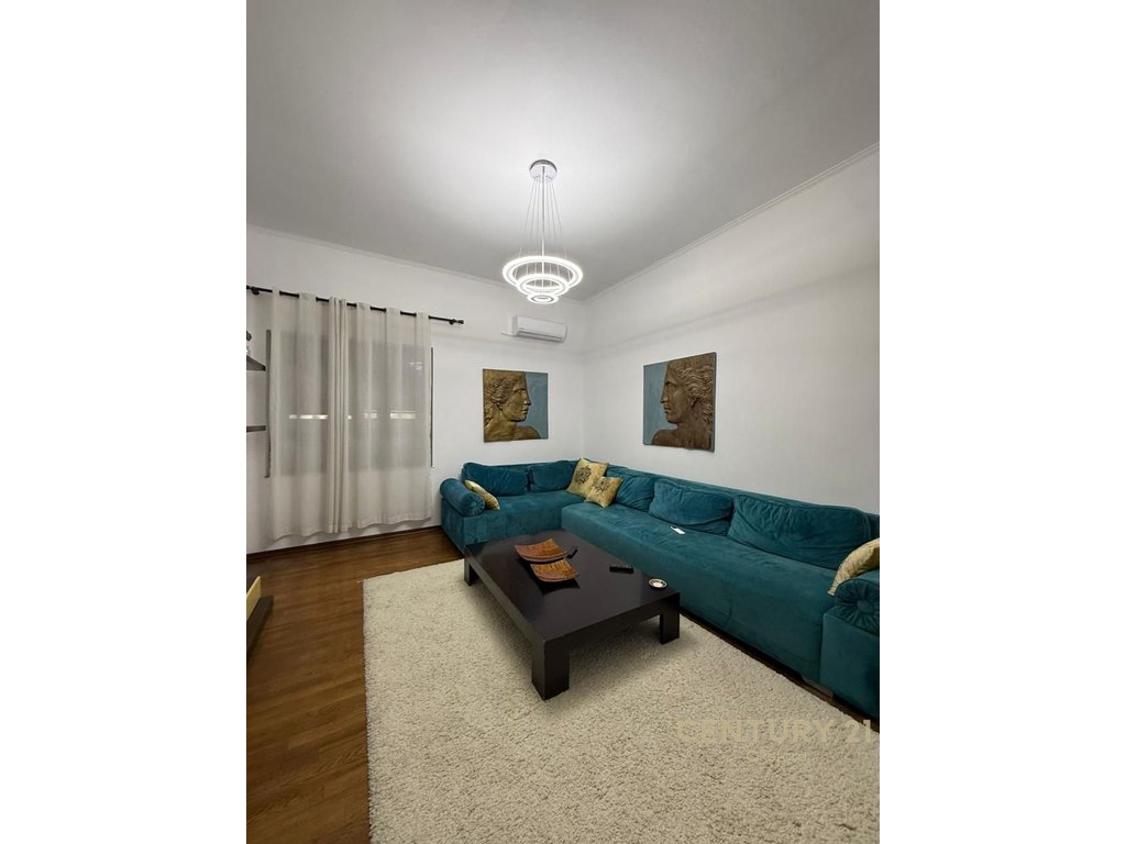 Apartment 2+1+2 near the center, Barrikadave Street Tirana!