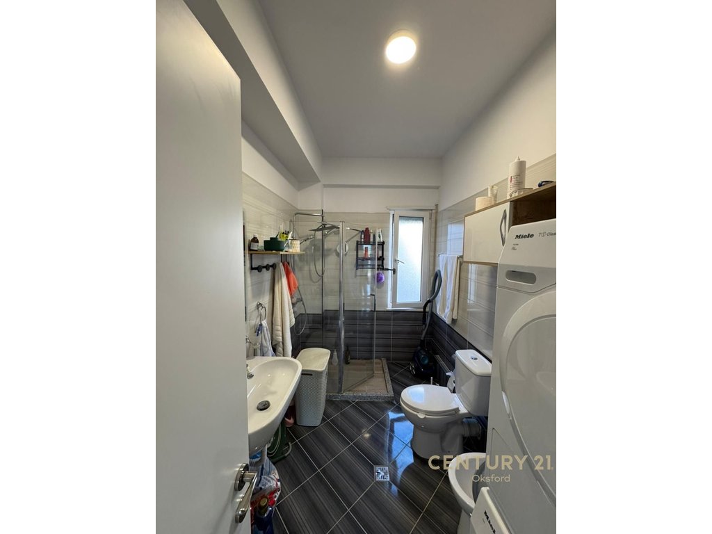 APARTMENT FOR RENT 2+1+2 with GARAGE FOR 2 CARS AT DRY LAKE