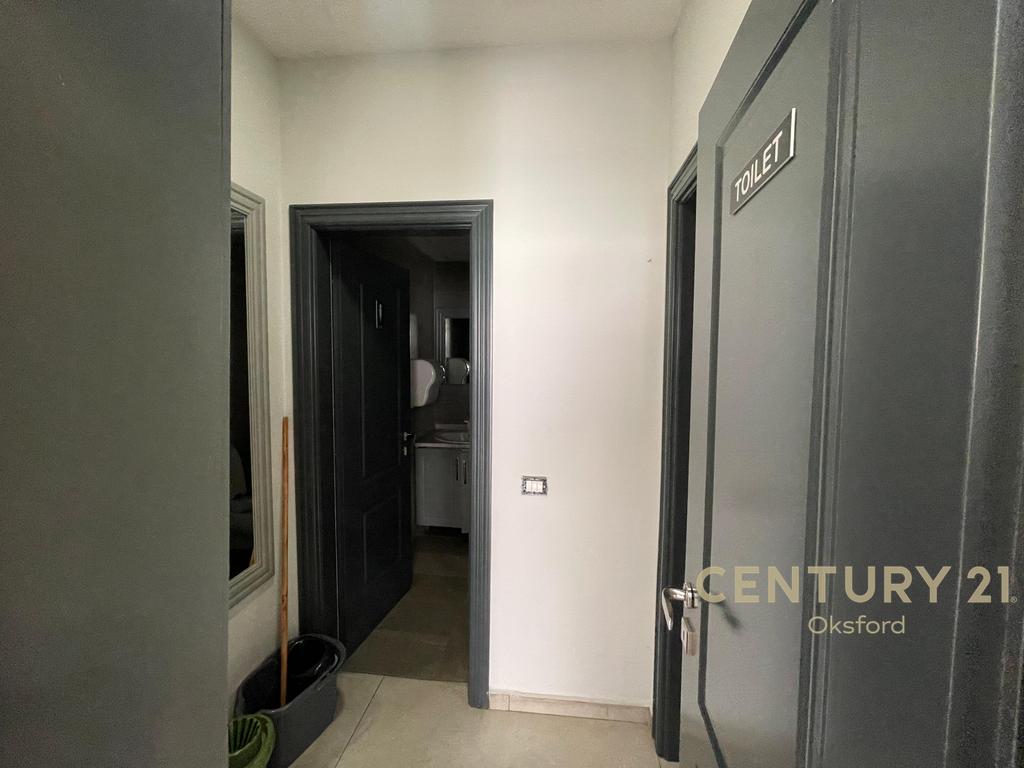 OPEN SPACE COMMERCIAL ENVIRONMENT FOR RENT ROADSIDE, ASTIR