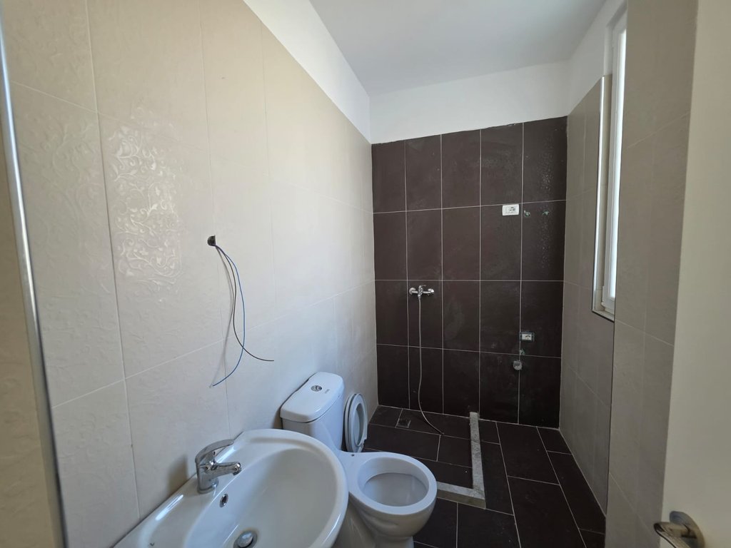 FOR SALE 1+1 WITH TERRACE, SHENGJIN
