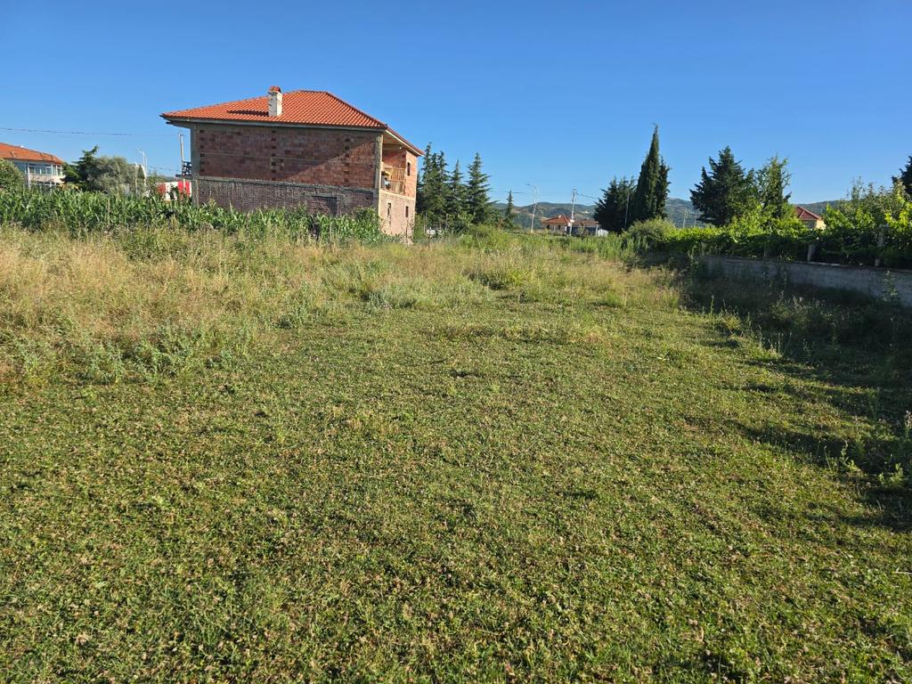 LAND FOR SALE 968 m2, 150 METERS DISTANCE FROM THE LAKE !!