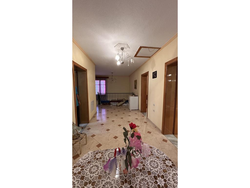 2-STORY VILLA FOR SALE IN POGRADEC – 7 ROOMS, GARAGE, 2 MINUTES FROM THE LAKE!!!
