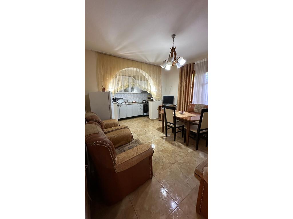3-STOREY HOUSE FOR SALE IN THE CASTLE AREA – OPPORTUNITY IN POGRADEC!