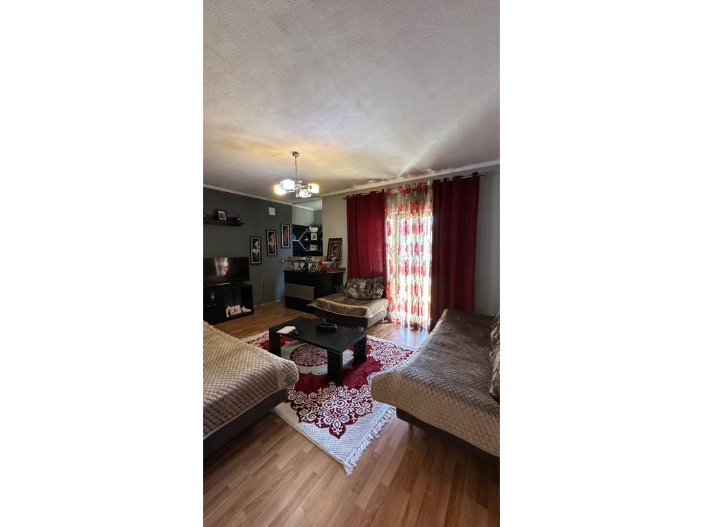 3-STOREY HOUSE FOR SALE IN THE CASTLE AREA – OPPORTUNITY IN POGRADEC!