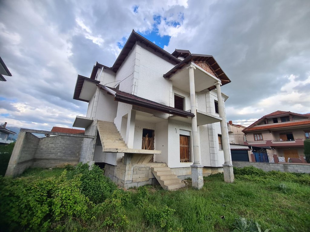 Villa for Sale on Voloreka Street – Desired and Valuable Location!!!