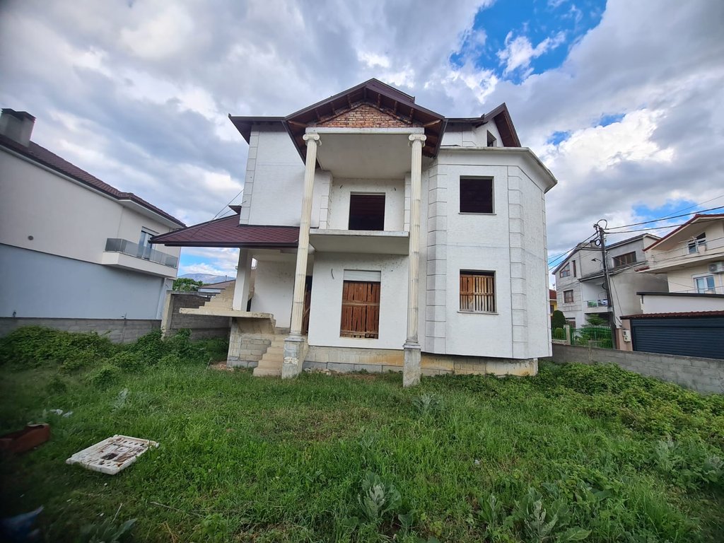 Villa for Sale on Voloreka Street – Desired and Valuable Location!!!