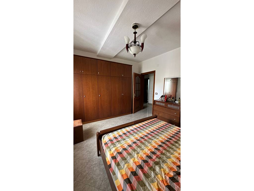 APARTMENT FOR RENT 90 M² – VIEW OF THE LAKE AND STADIUM