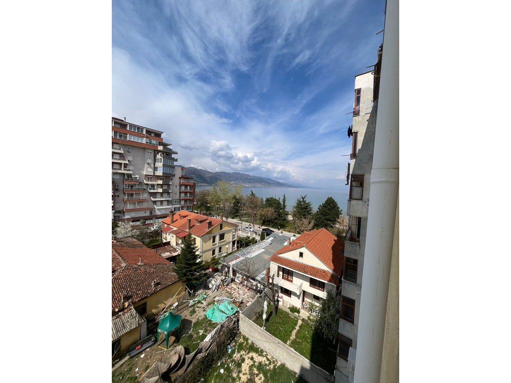 2+1 APARTMENT FOR SALE IN POGRADEC – NEAR THE STADIUM, WITH VIEW OF THE LAKE AND THE CASTLE !!