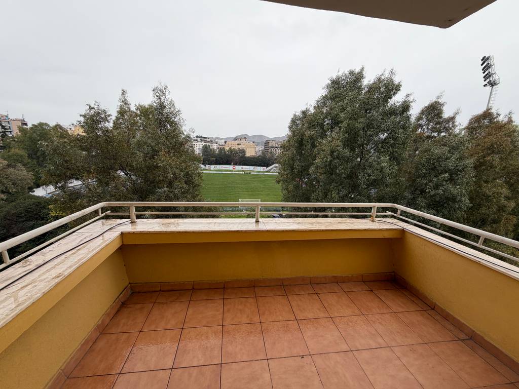 THE DINAMO STADIUM, I RENT A 3+1 APARTMENT FOR RESIDENTIAL OR BUSINESS UNIT