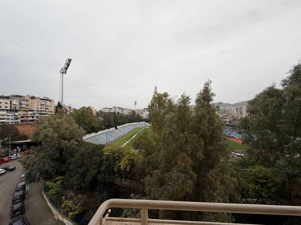 THE DINAMO STADIUM, I RENT A 3+1 APARTMENT FOR RESIDENTIAL OR BUSINESS UNIT