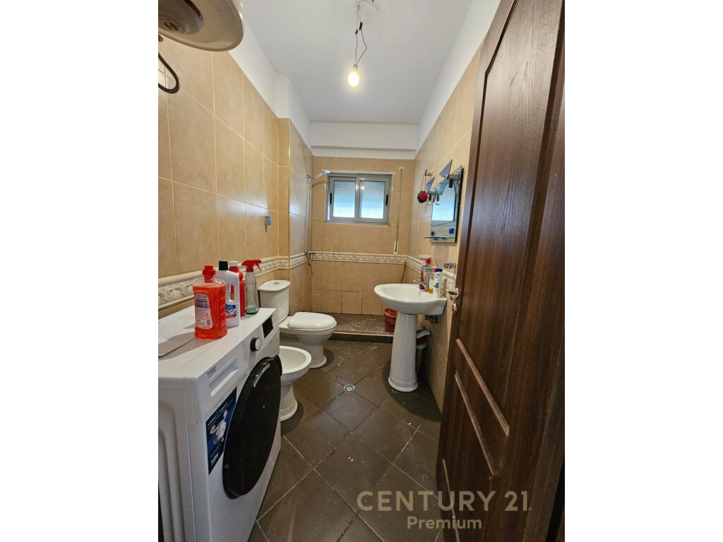 2+1+2 APARTMENT FOR RENT NEAR THE BOTANICAL GARDEN
