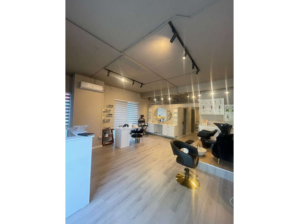 Business for sale in the Mangalem complex, Ali Demi, Tirana