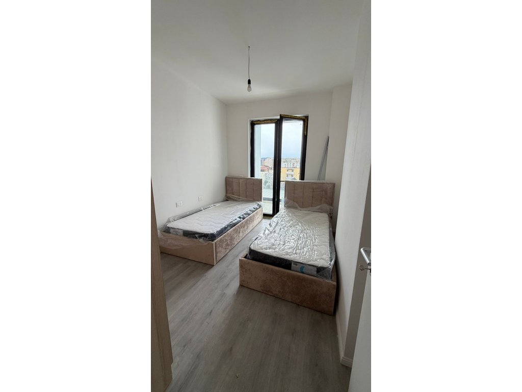 Apartment 2+1+2 For Rent in Shqiponja Square, Tirana - 700 thousand lek | 98 m²
