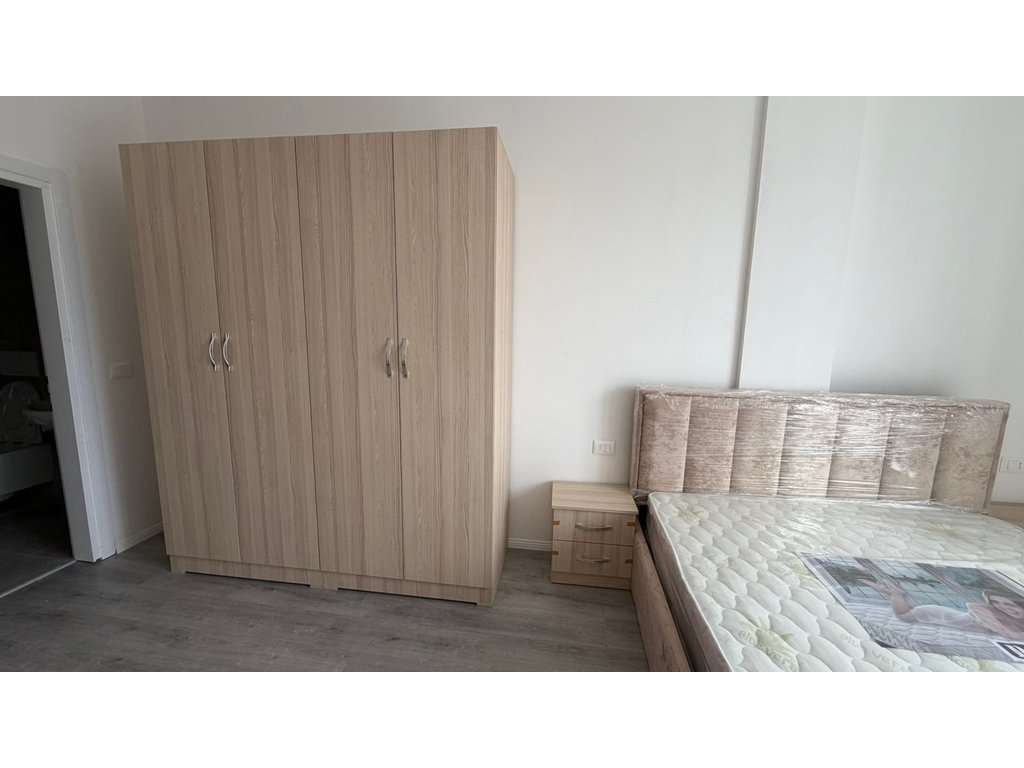 Apartment 2+1+2 For Rent in Shqiponja Square, Tirana - 700 thousand lek | 98 m²