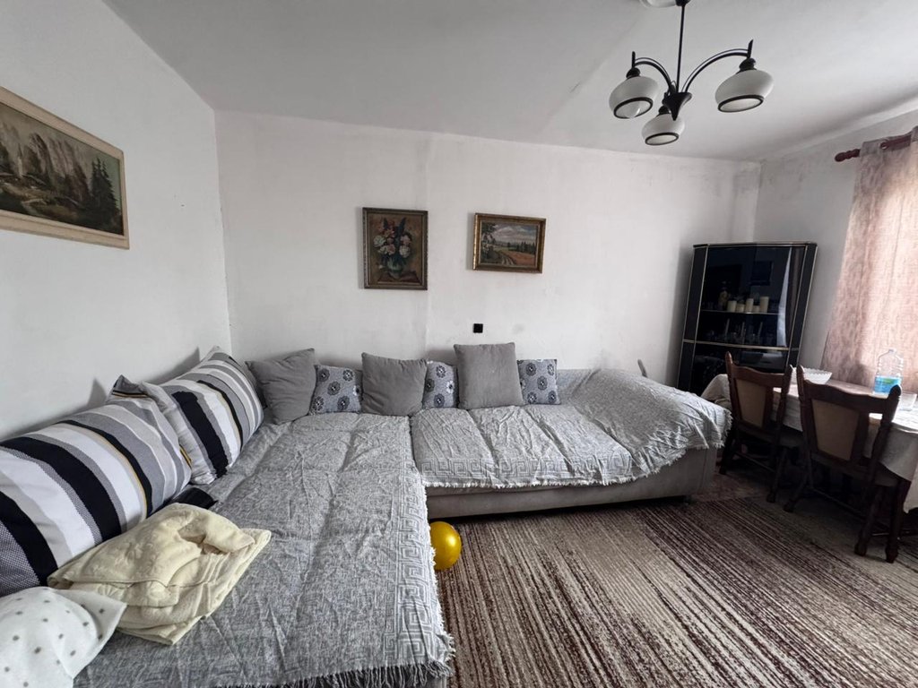 1+1 Apartment for Rent in Ali Demi, Tirana