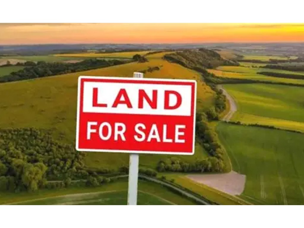 LAND FOR SALE IN BORSH, 1000M2