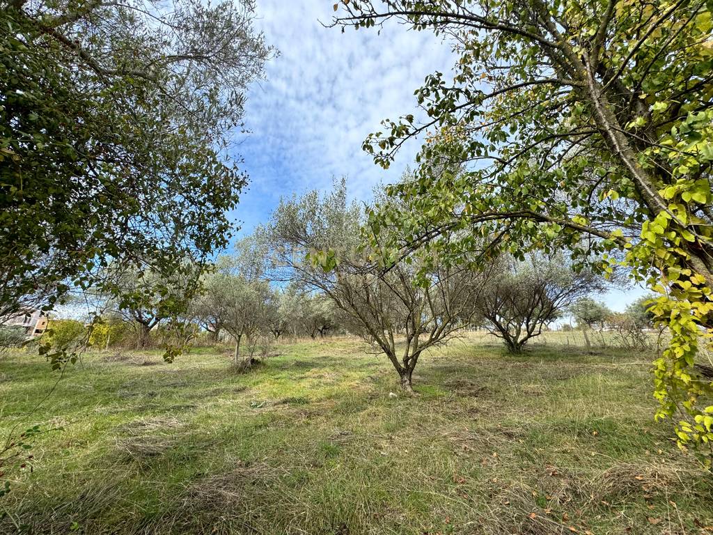 700 m2 land for sale in Lunder!