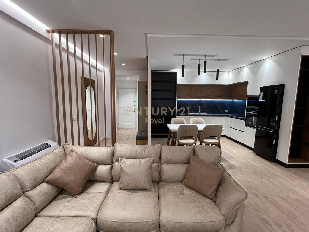 Apartment 2+1+2 for rent in Zogu i Zi, Tirana