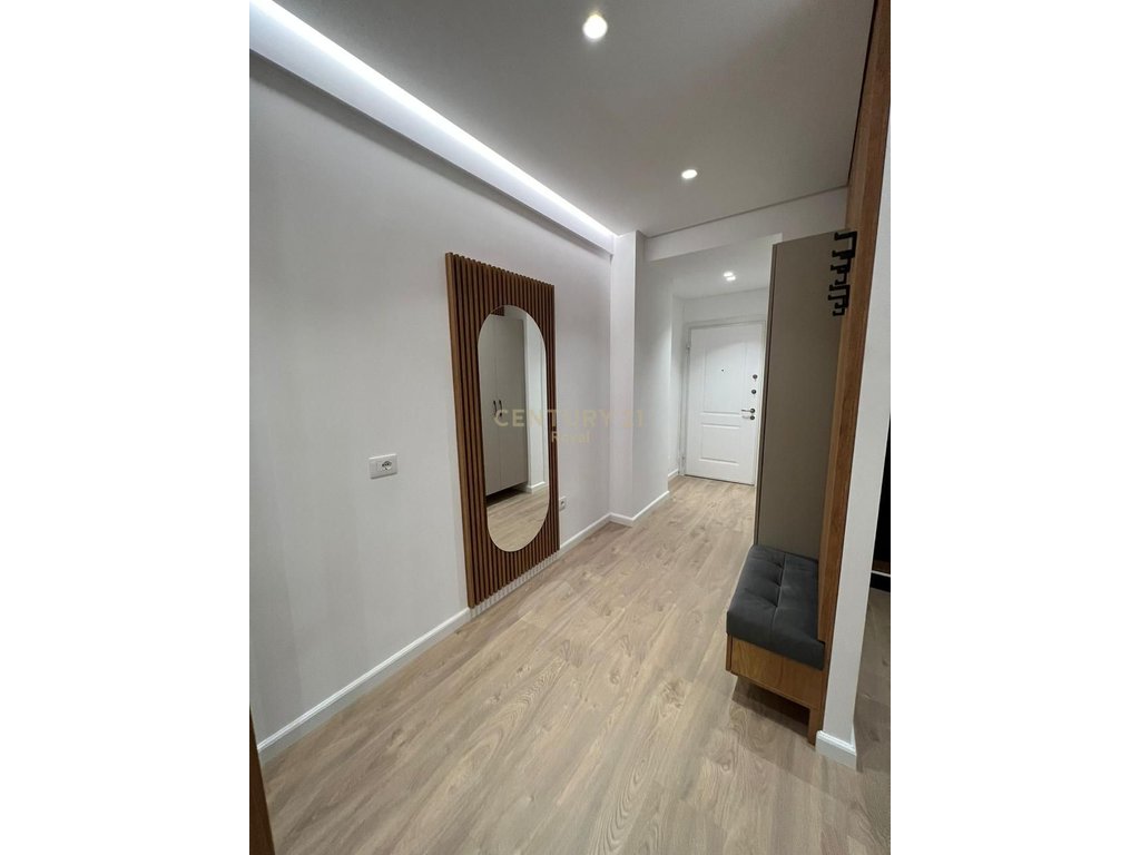 Apartment 2+1+2 for rent in Zogu i Zi, Tirana