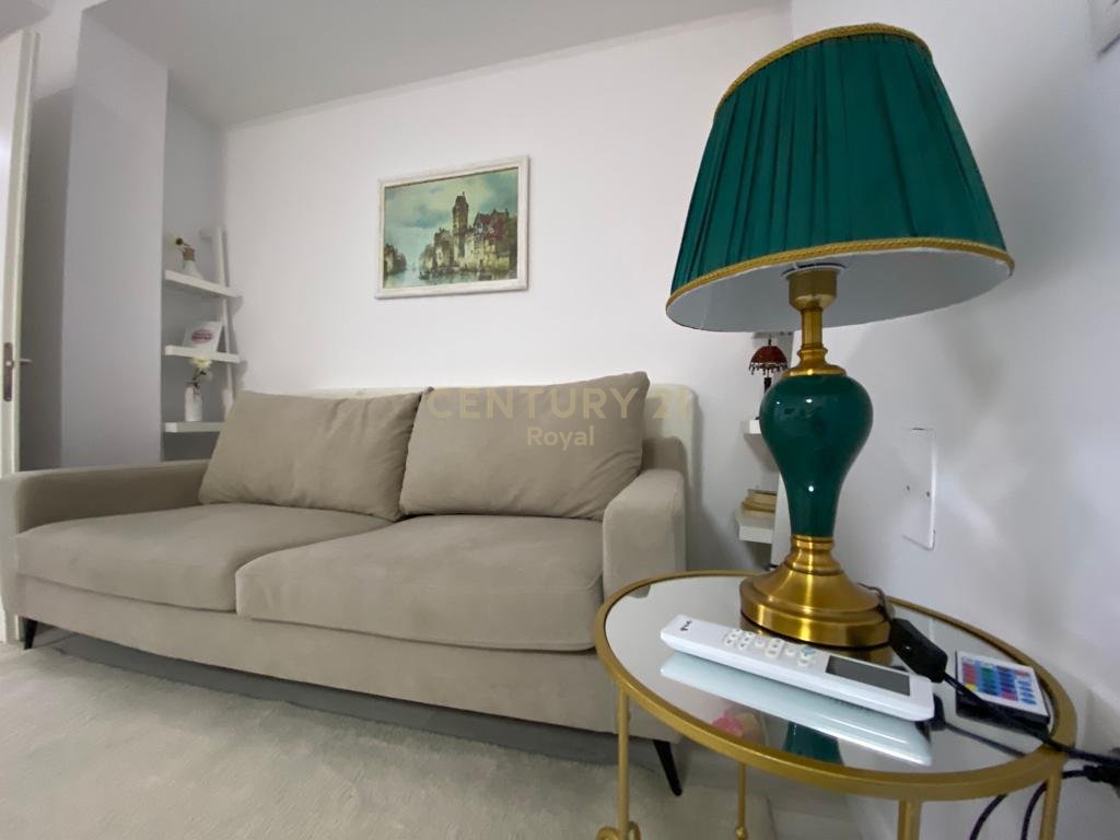 FOR RENT 1+1 APARTMENT IN BLLOK NEAR UNIVERSITY BOOKSTORE