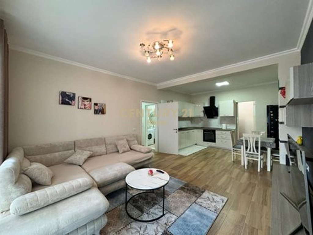 2+1 apartment for rent in Kinostudio in a new complex