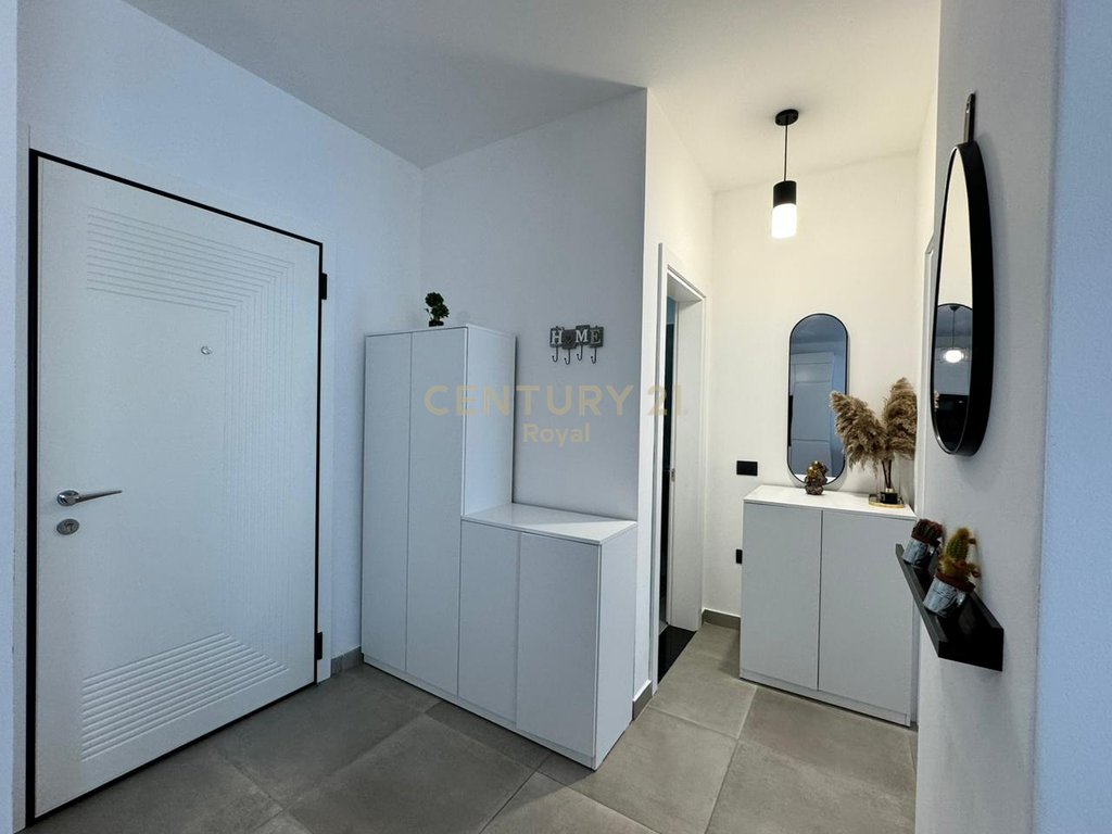 Shitet apartament 1+1 ne Shengjin te Rana e Hedhun!