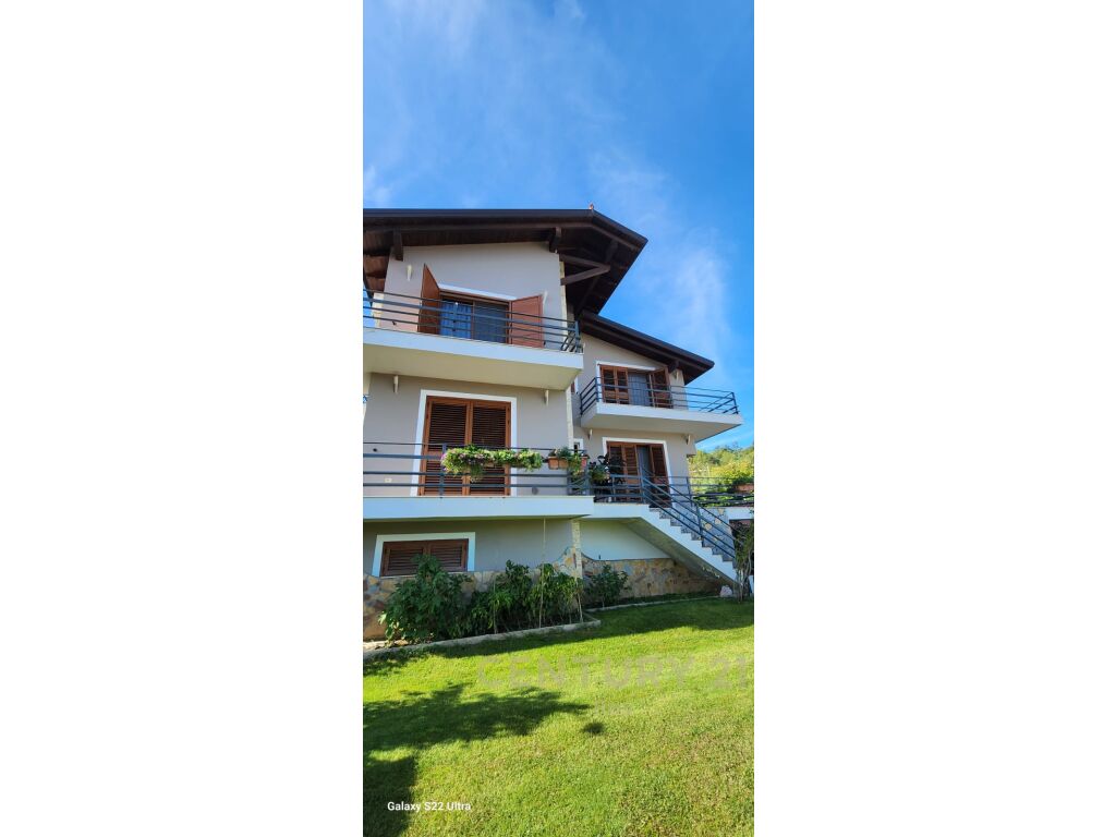 PRIVATE VILLA FOR SALE IN SPRING !!!