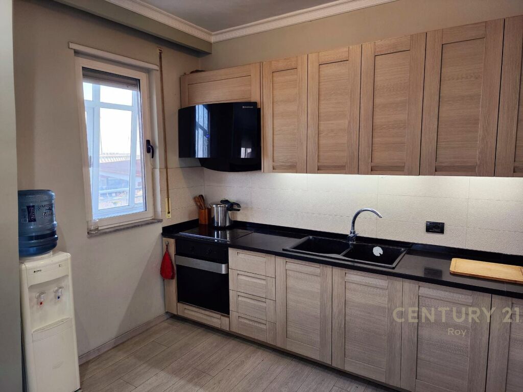 For rent Super Apartment 2+1+2 with parking post at the train station, Durrës!!!