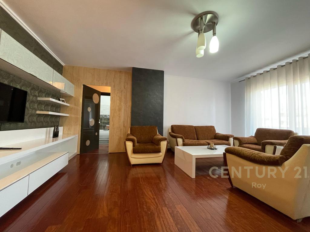 2+1 APARTMENT FOR RENT ON PLAZH DURRES!