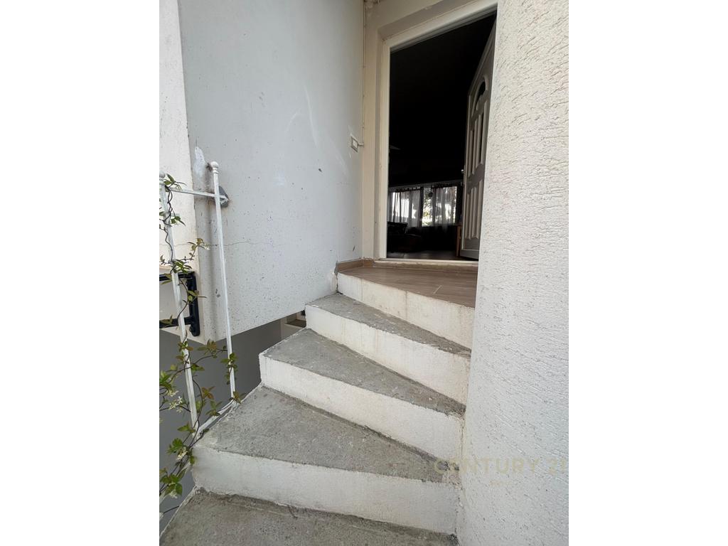 3-STOREY VILLA – 150M FROM THE SEA, – FOR RENT