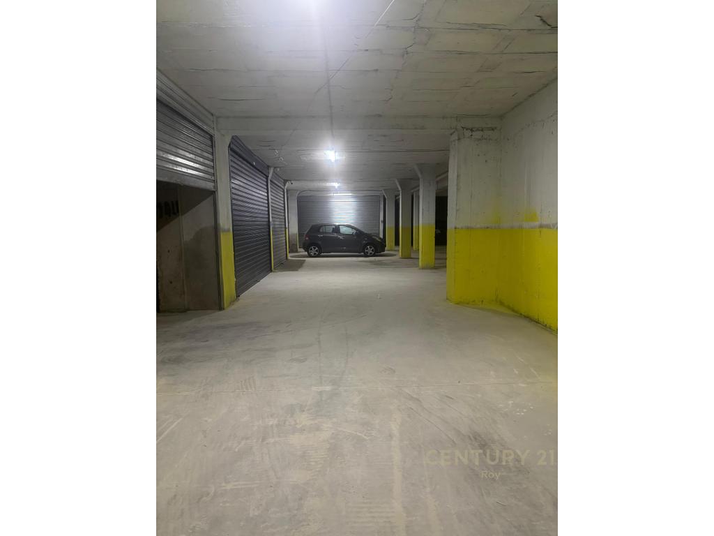 EXCLUSIVE! WE ARE SELLING A GARAGE WITH AN AREA OF 15 m². Formerly URT BUKES!