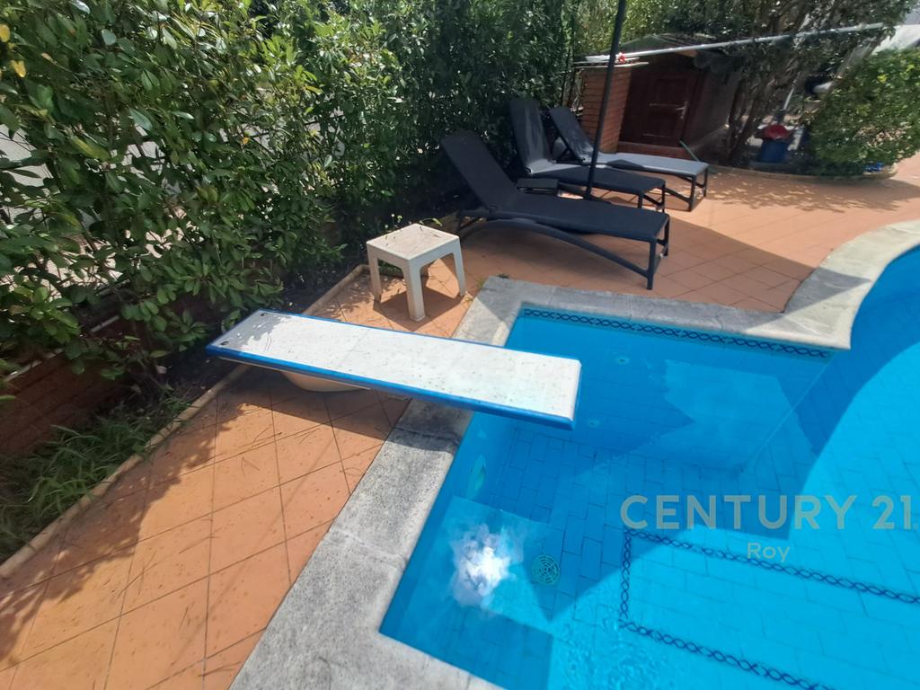 Villa with Pool for Sale in Qerret, Durrës !!