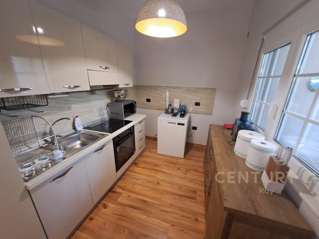 Villa with Pool for Sale in Qerret, Durrës !!