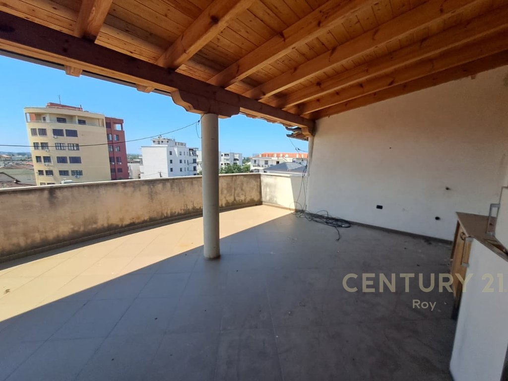 4-Story Villa With Composition 7+3 For Sale in Shijak - 200000€ !!..