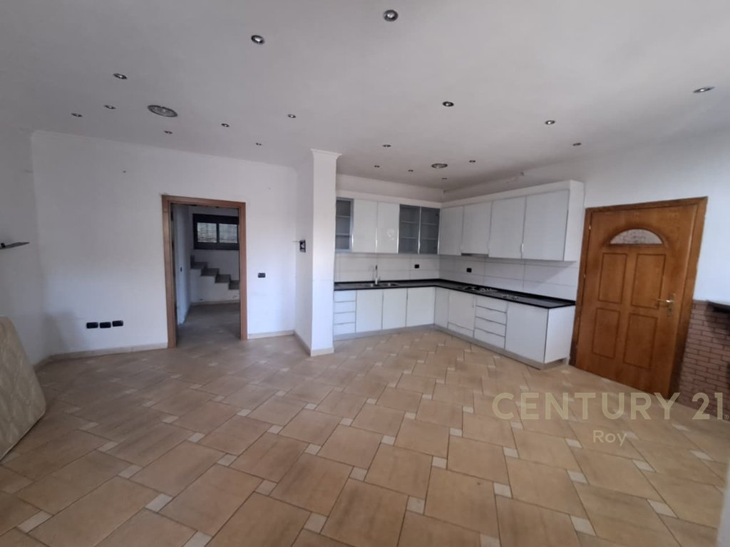 4-Story Villa With Composition 7+3 For Sale in Shijak - 200000€ !!..