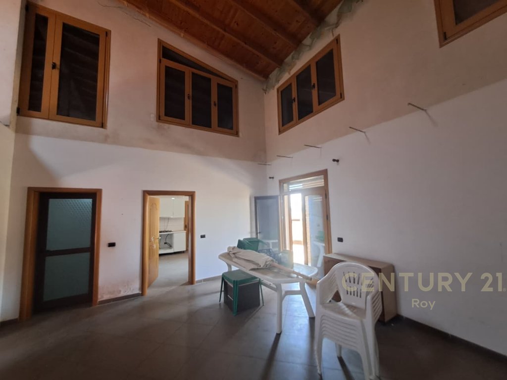 4-Story Villa With Composition 7+3 For Sale in Shijak - 200000€ !!..