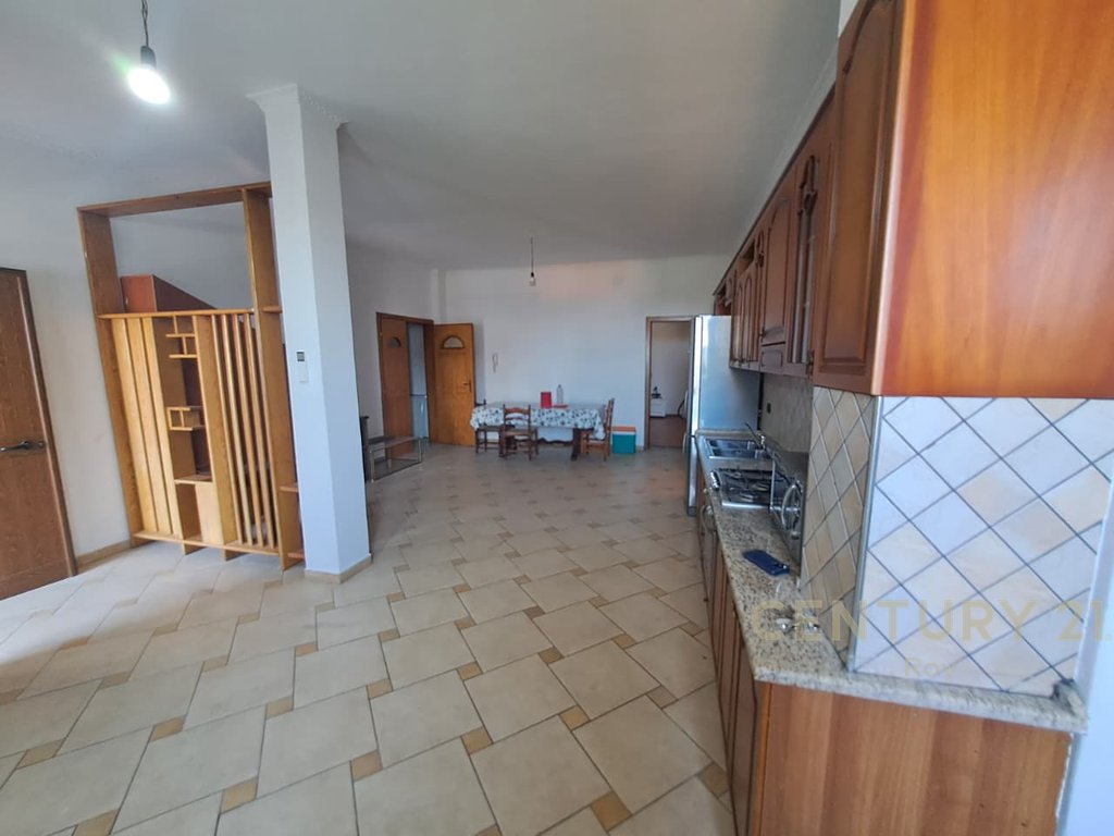 4-Story Villa With Composition 7+3 For Sale in Shijak - 200000€ !!..